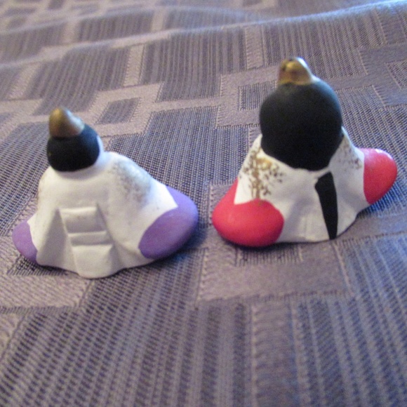 Vintage Japanese miniature ceramic Hina matsuri dolls - Picture 8 of 9